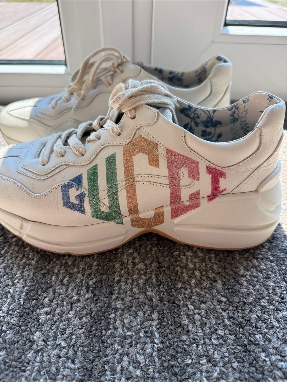 Gucci off white Rhyton glitter Leather Sneakers with Multicolor Glitter Logo